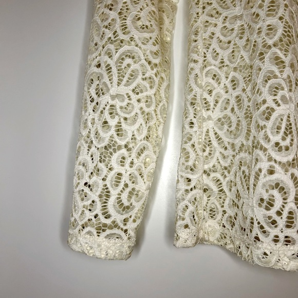 Cream lace sheer top from Dynamite. Size M. Worn once. - Picture 3 of 3